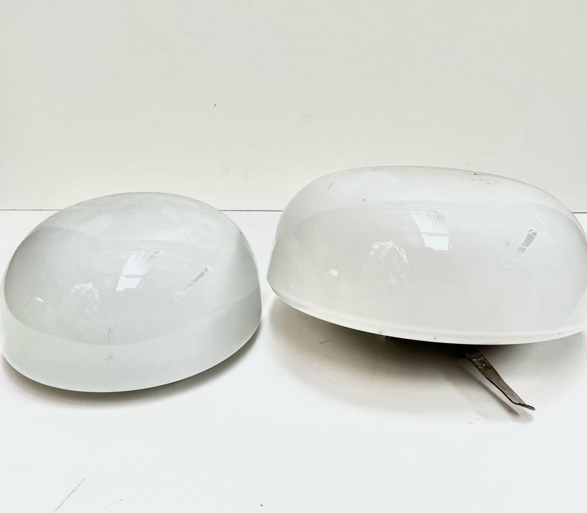 Lampe murale ronde blanche