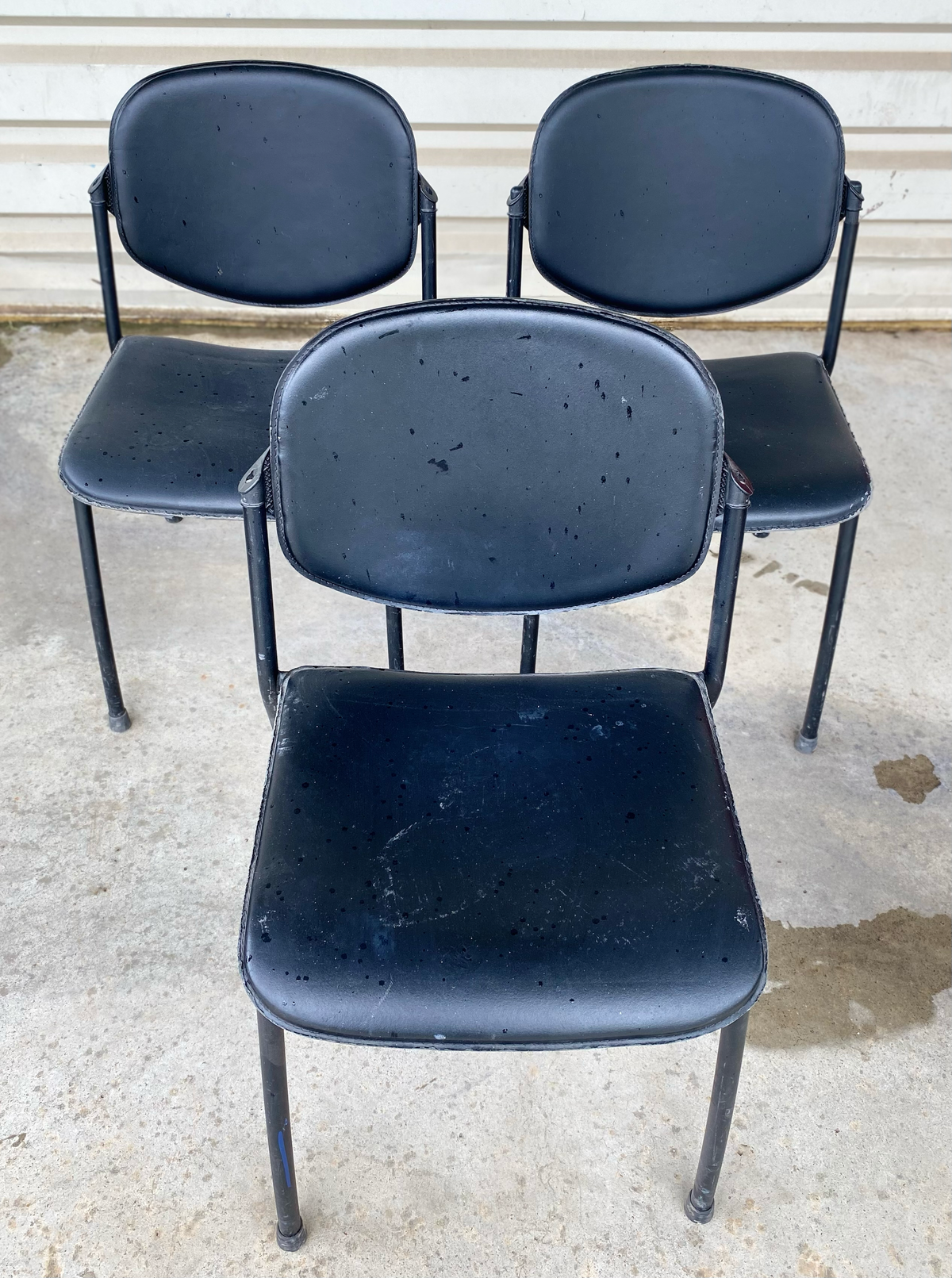 Chaises cuir noir