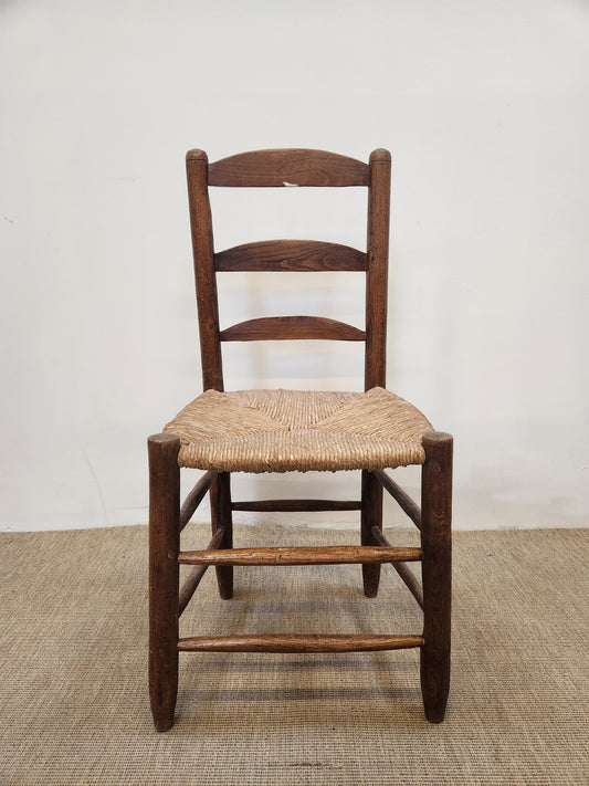 Chaise en bois