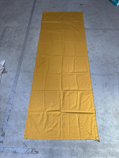 Tissu jaune moutarde