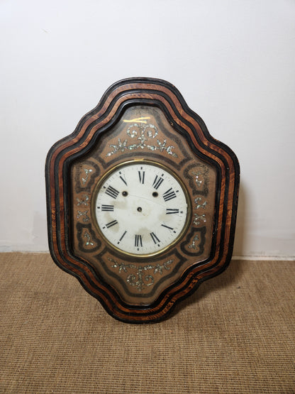 Horloge fissurée