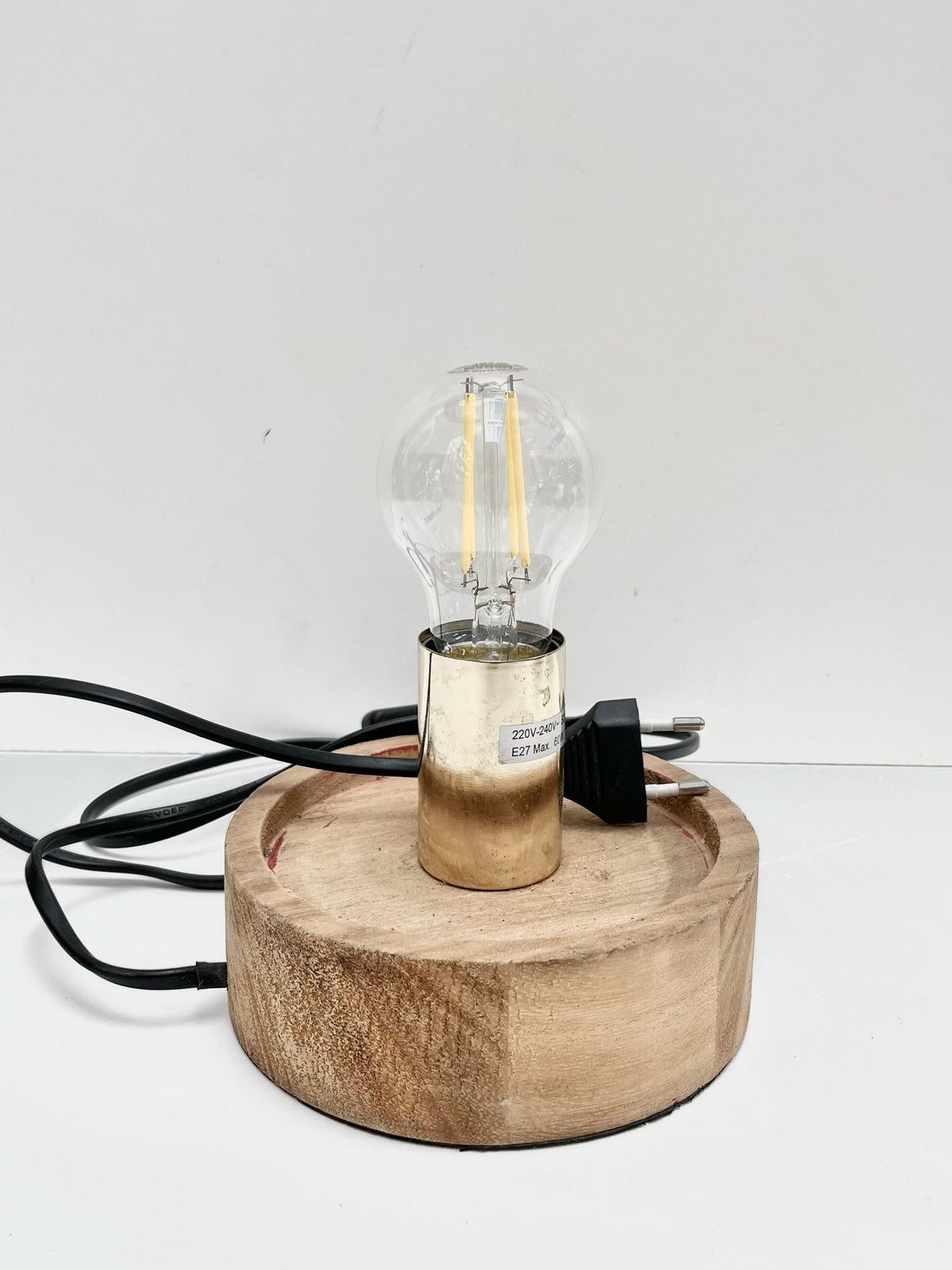 Lampe moderne en bois