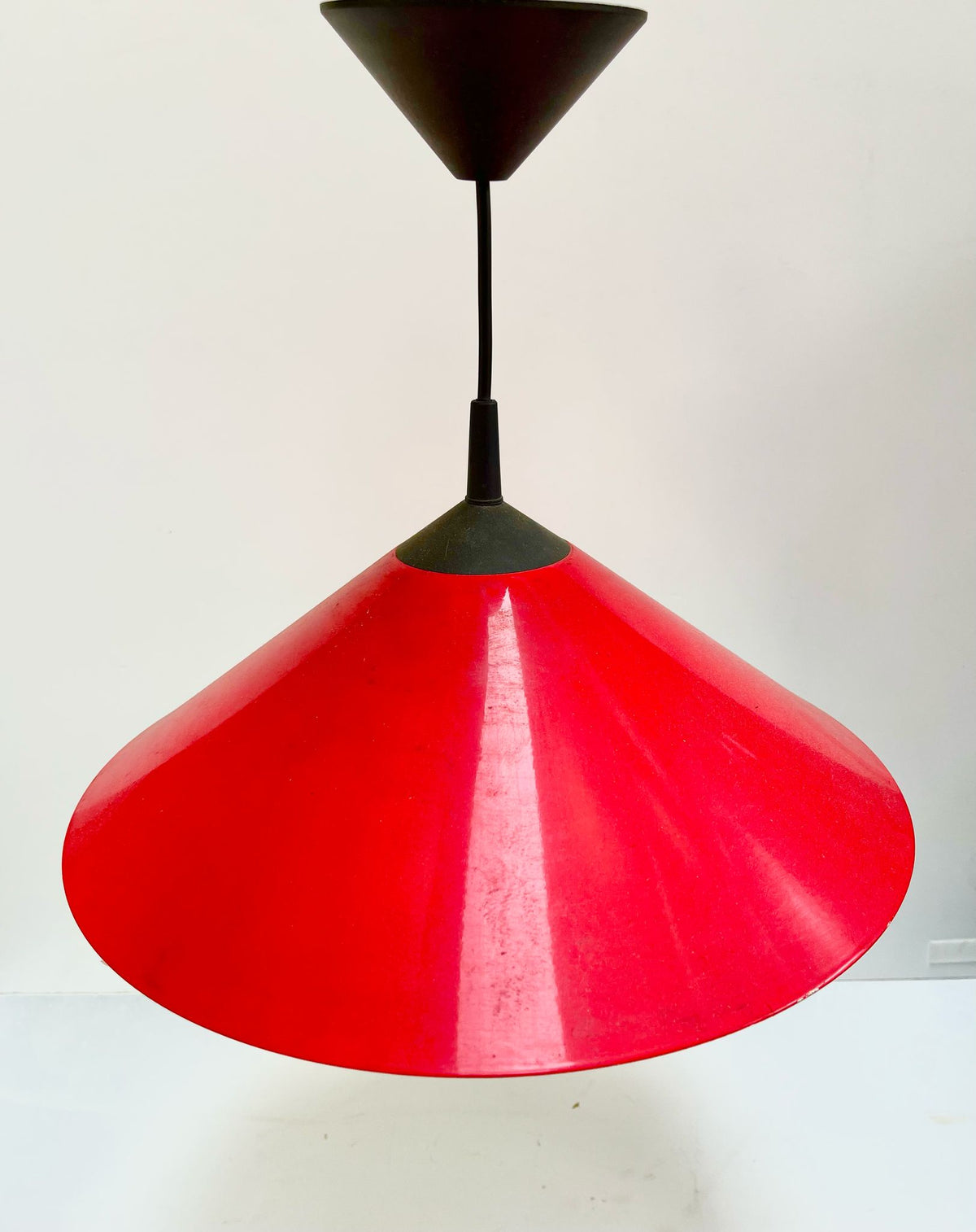 Suspension rouge