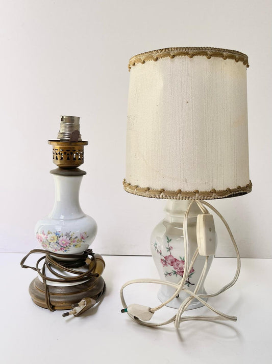 Pied de lampe en céramique blanc fleurie