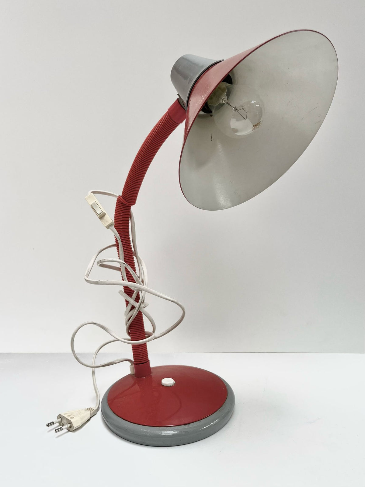 Lampe de bureau rouge