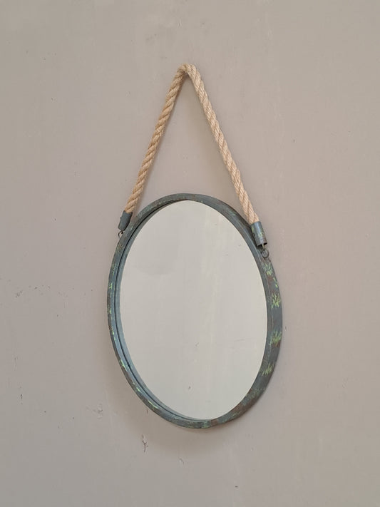 Miroir marin rond avec cadre en métal et corde