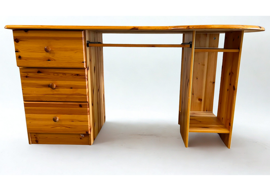 Bureau en pin