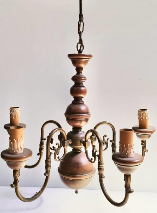 Lustre ancien en bois