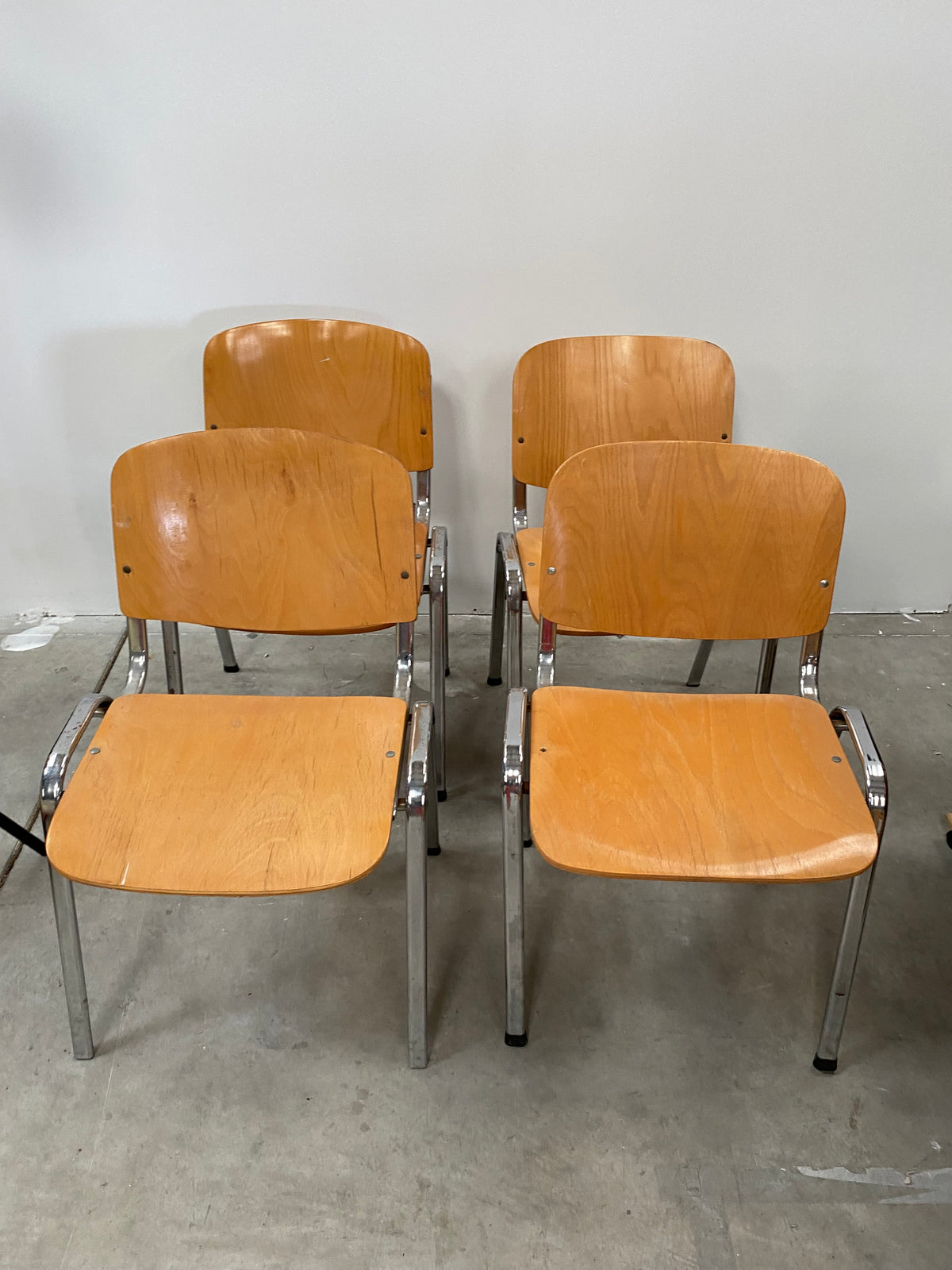 Chaises modernes en bois