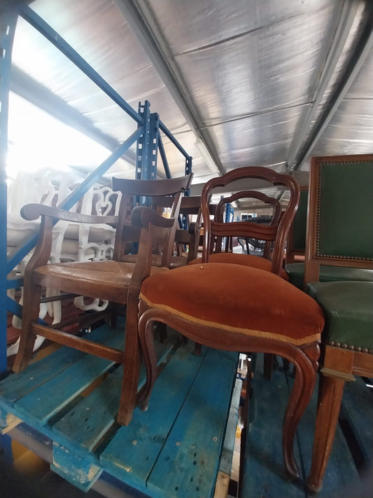 Lot de chaise de cuisine en bois