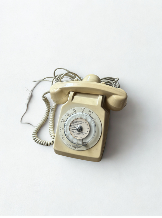 Téléphone à cadran avec écouteur - Fiche gigogne