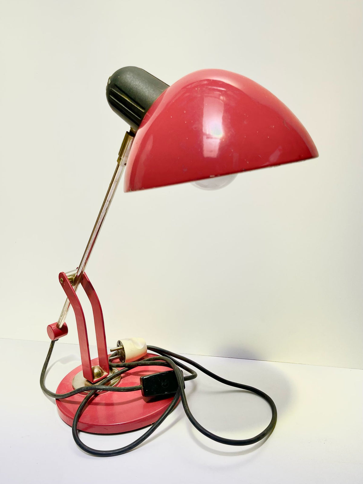Lampe de bureau rouge