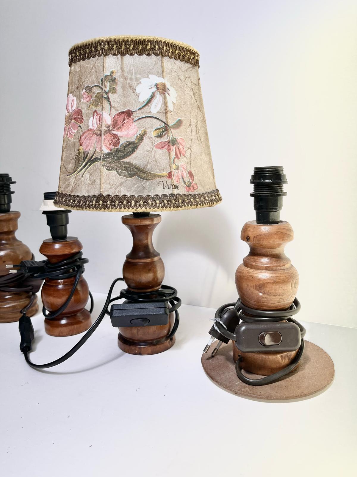 Pied de lampe en bois