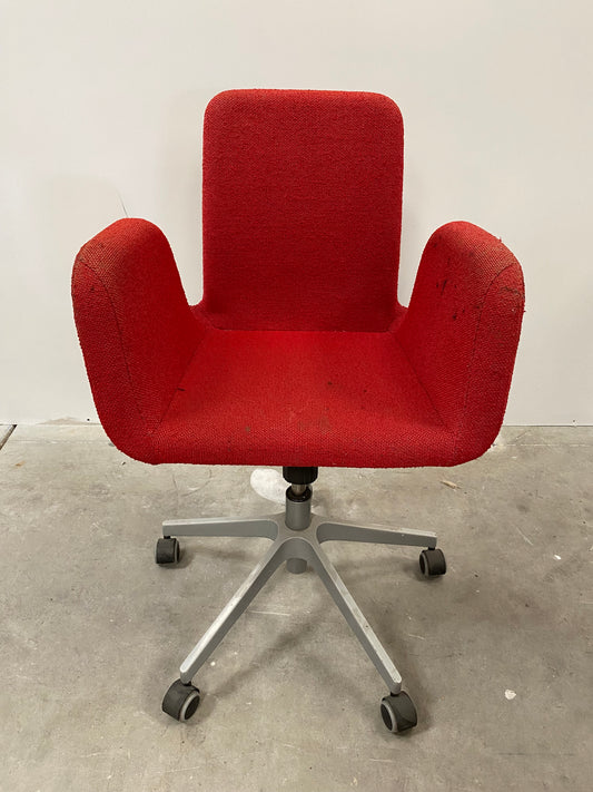 Chaise roulante de bureau rouge