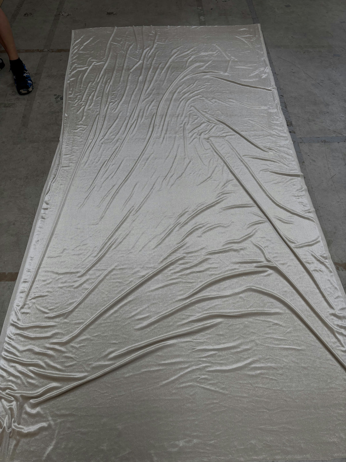 Tissu blanc brillant