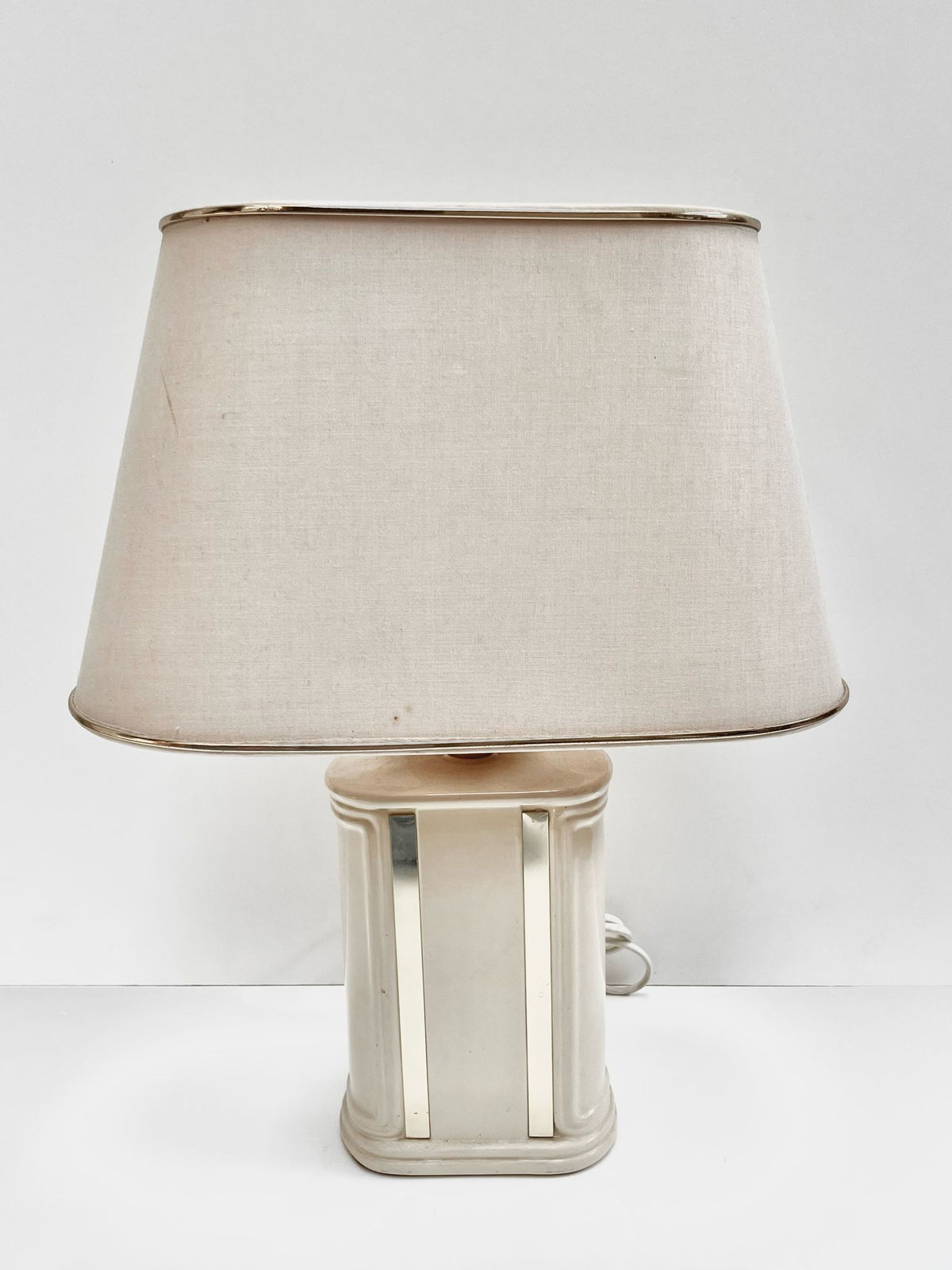 Lampe en céramique beige