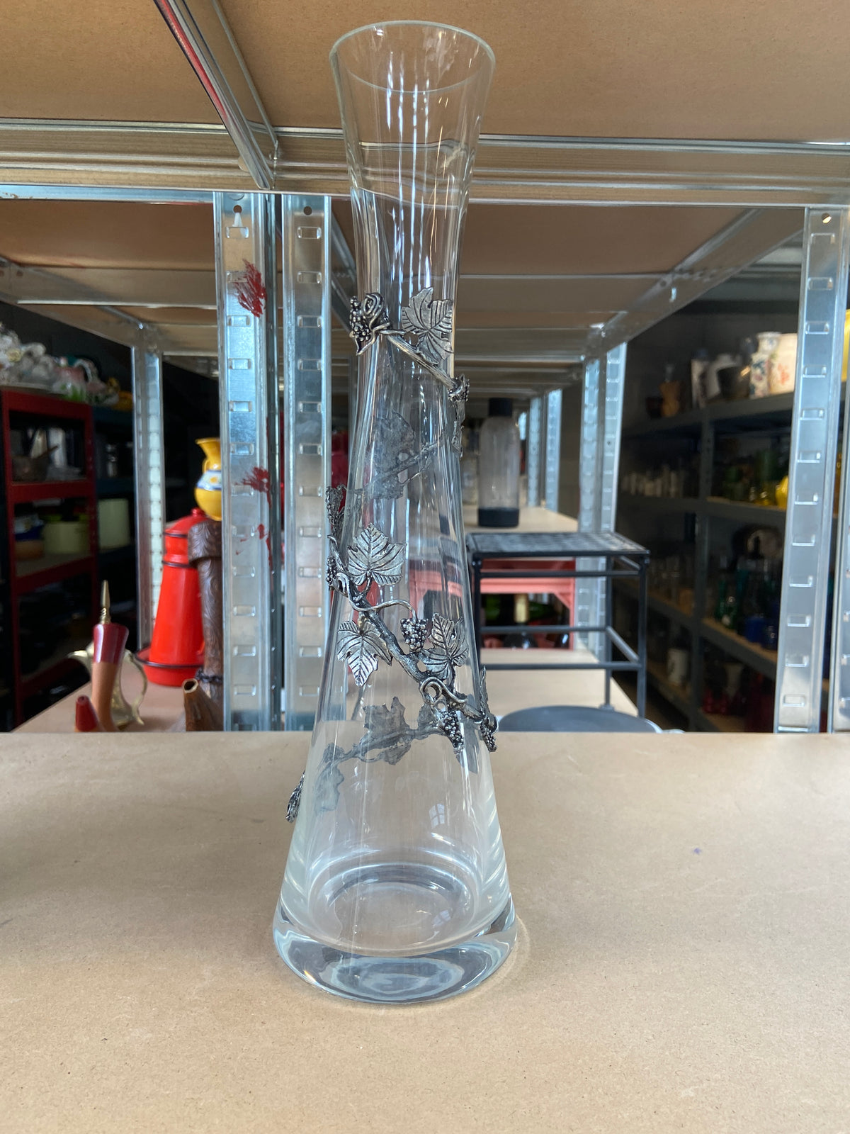 Vase - verre transparent et metal