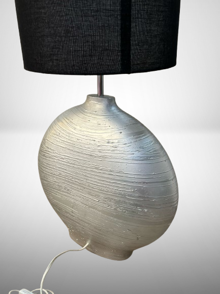 Pied de lampe argenté