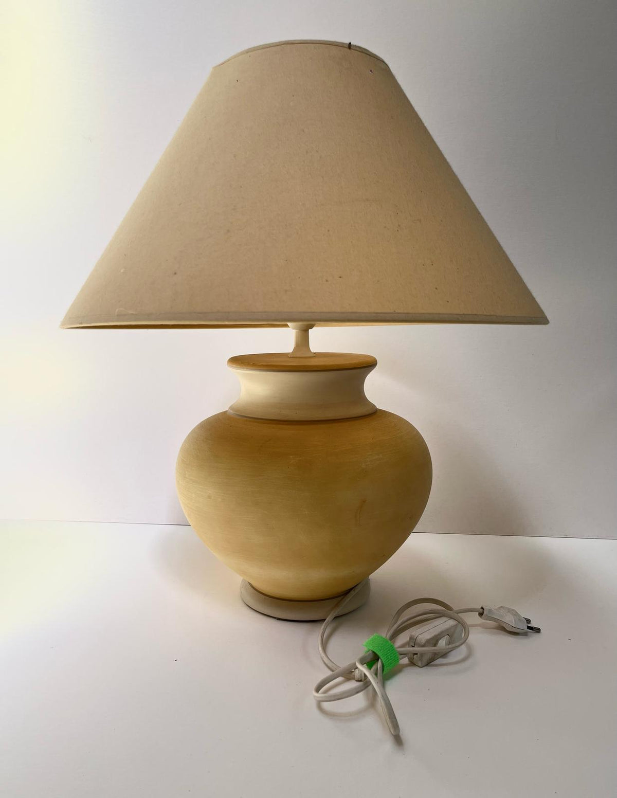 Lampe céramique jaune