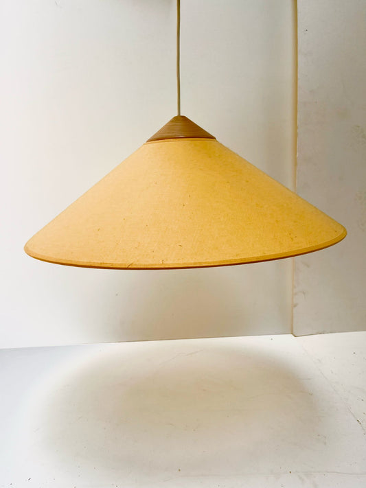 Suspension jaune