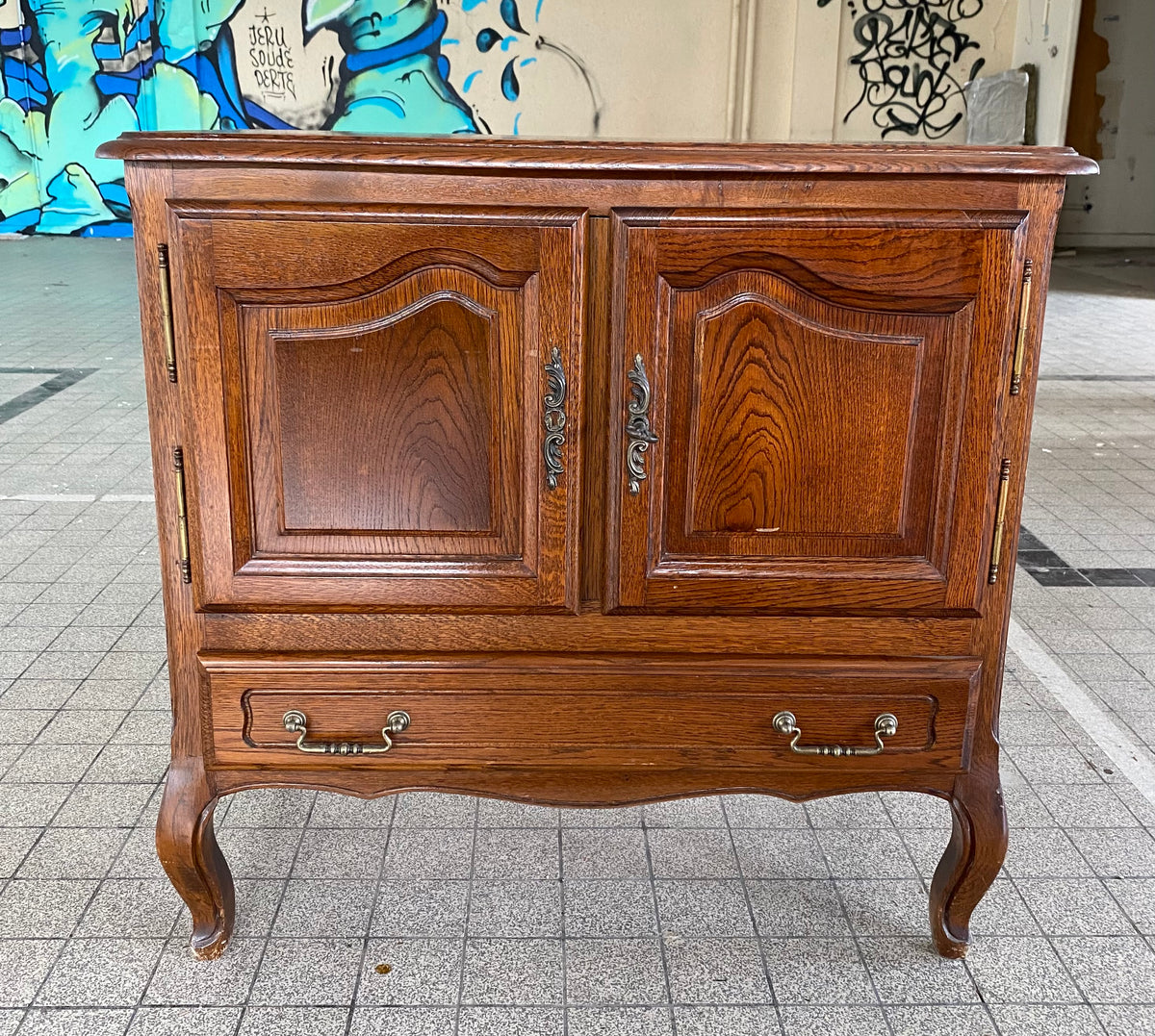 Commode en bois vintage