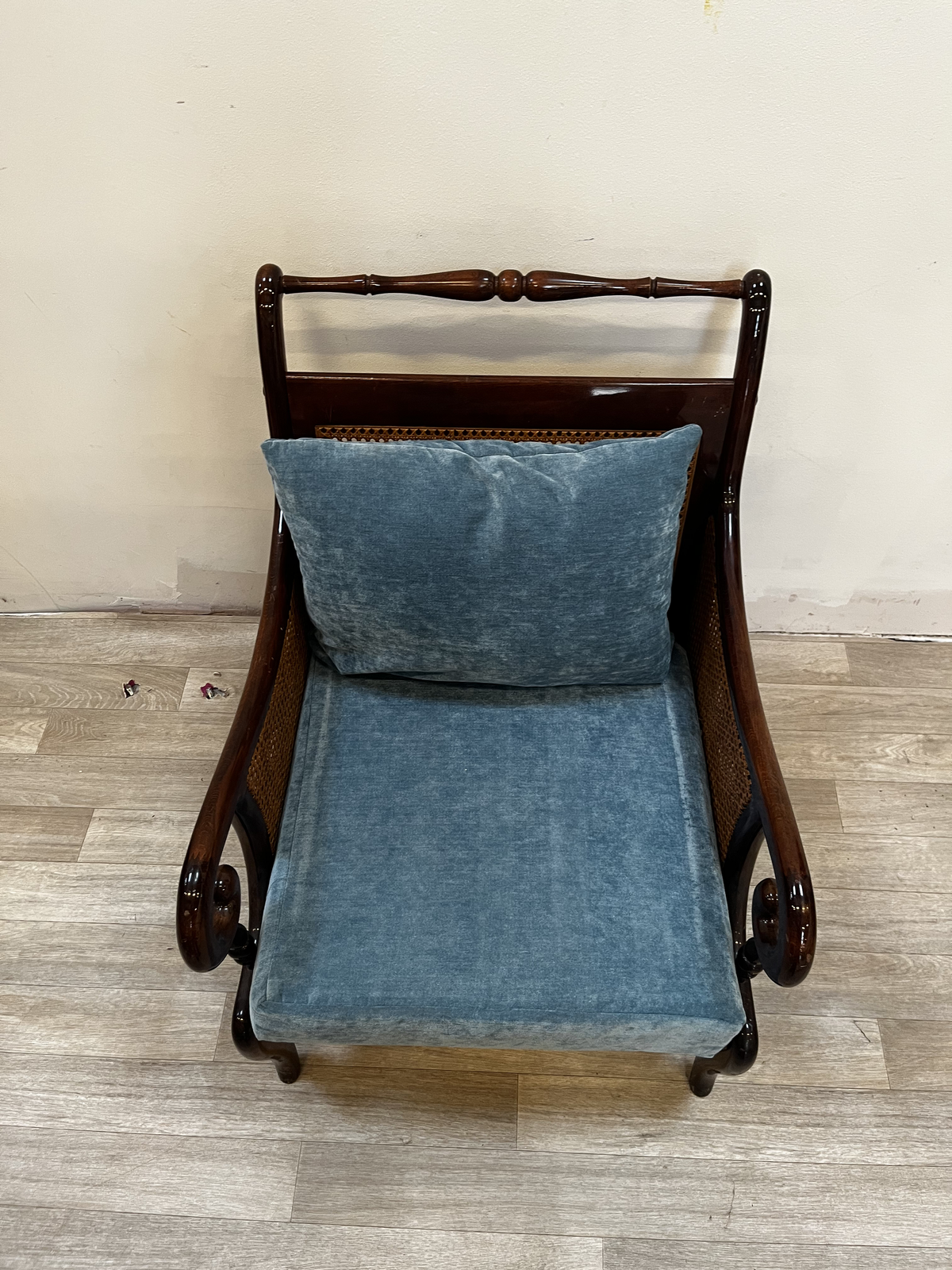 Fauteuil à crosse canné