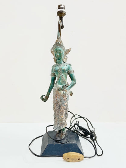 Pied de lampe femme indou
