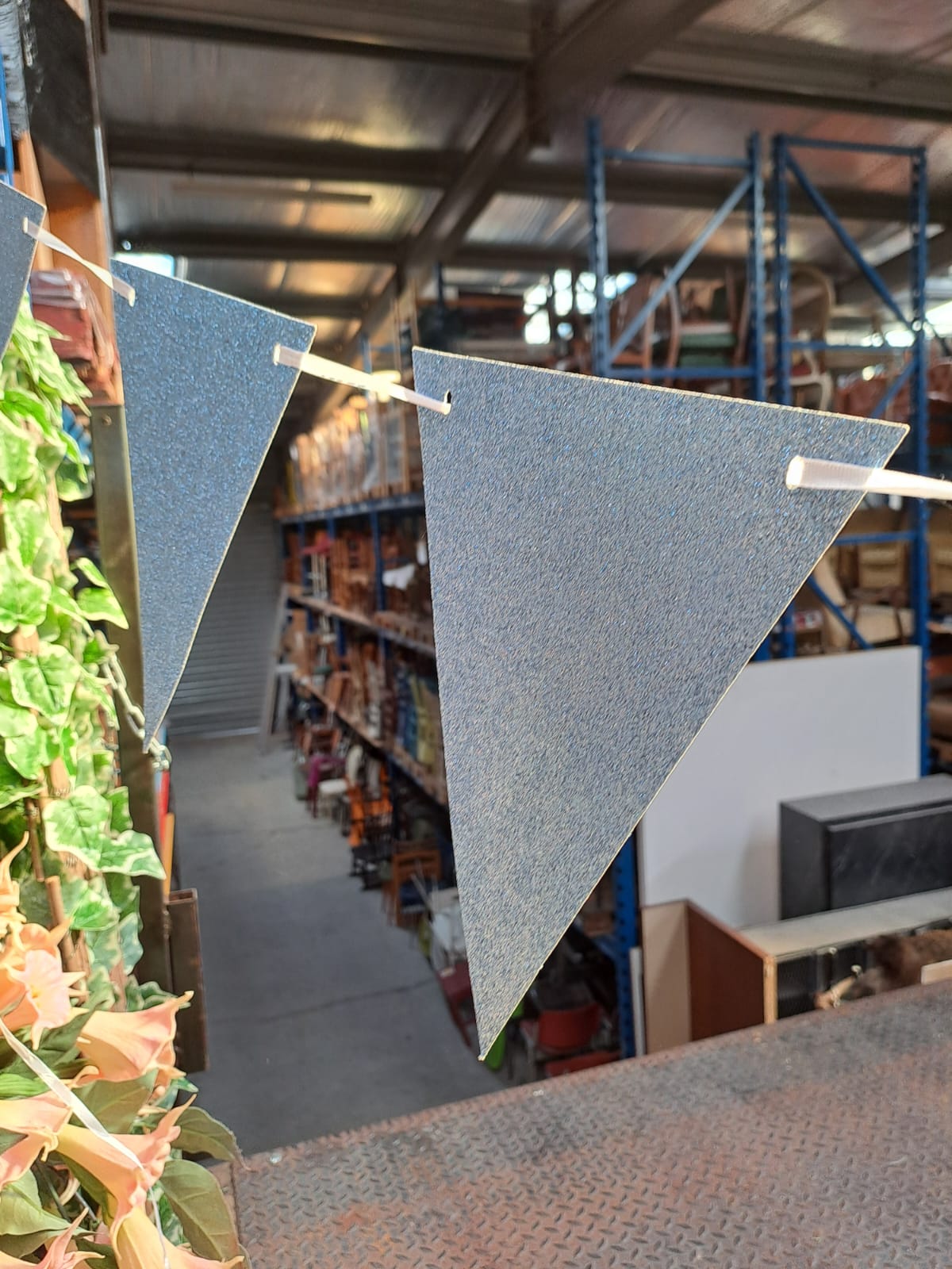 Guirlande de fanions triangulaires bleu pailleté