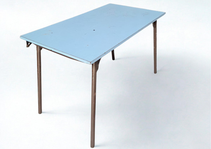 Table de cantine bleu clair