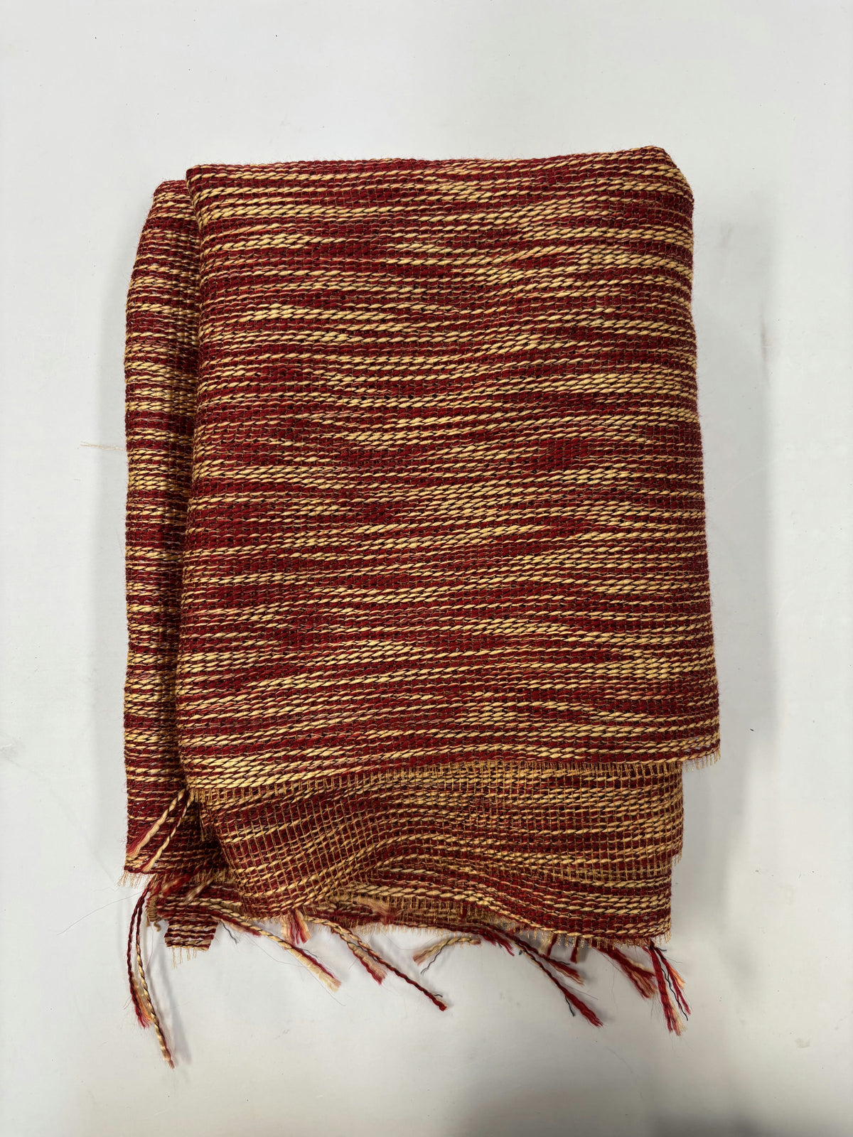 Petit tissu rouge et jaune