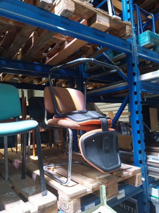 Lot chaise salle d'attente grise
