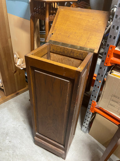 Piédestal avec ouverture - bois