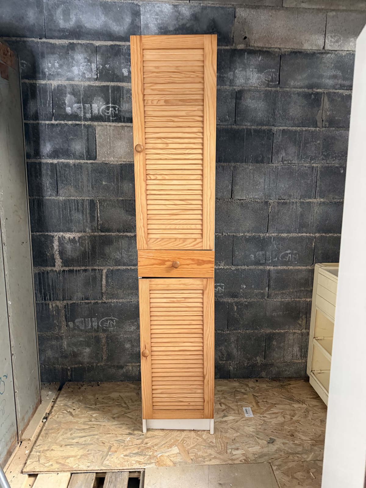 Étagère - salle de bain