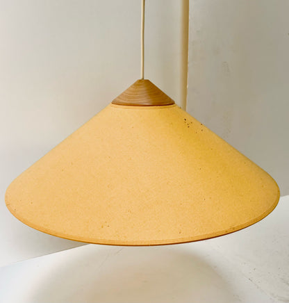 Suspension jaune