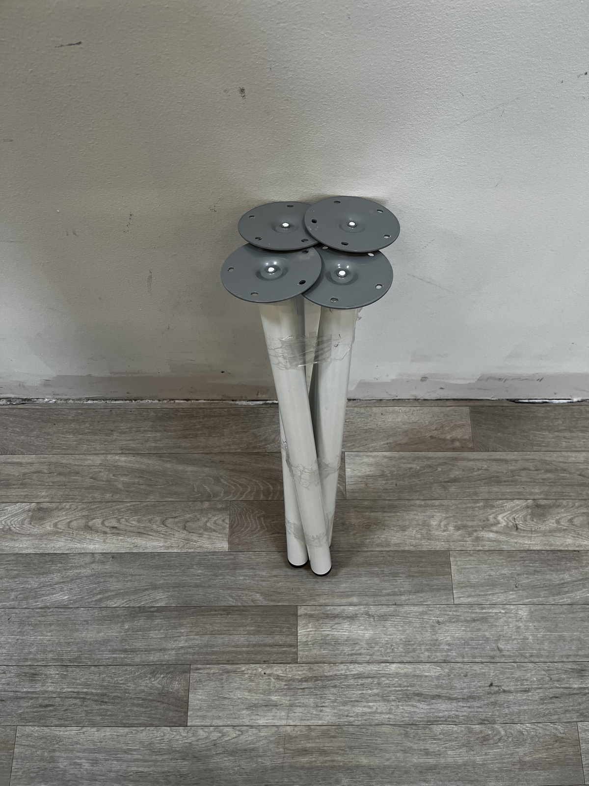 Pied bureaux noir et blanc