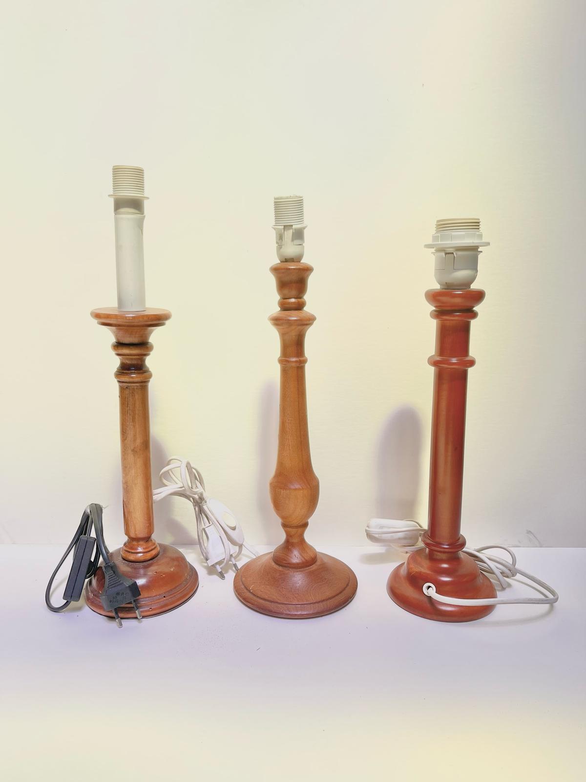 Pied de lampe ancien en bois