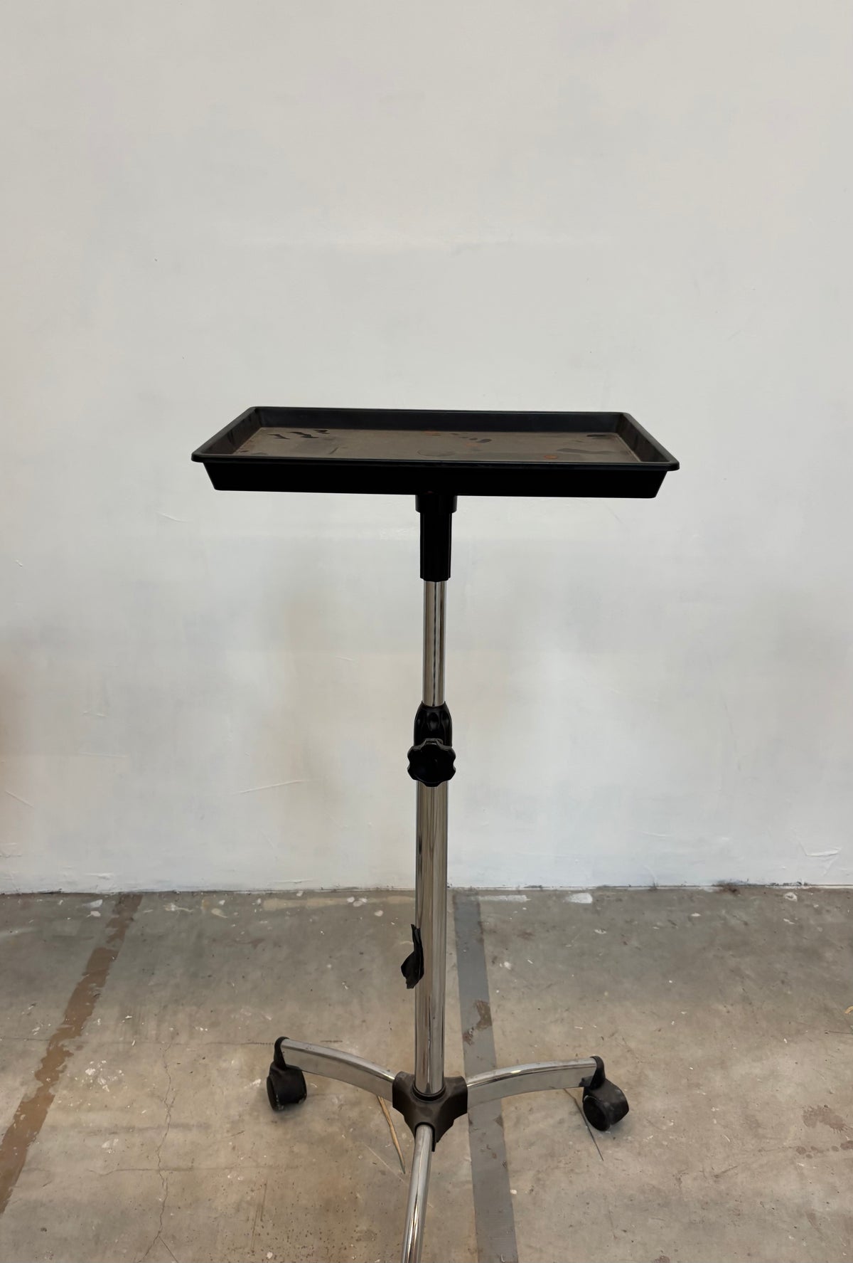 Tablette sur roulettes