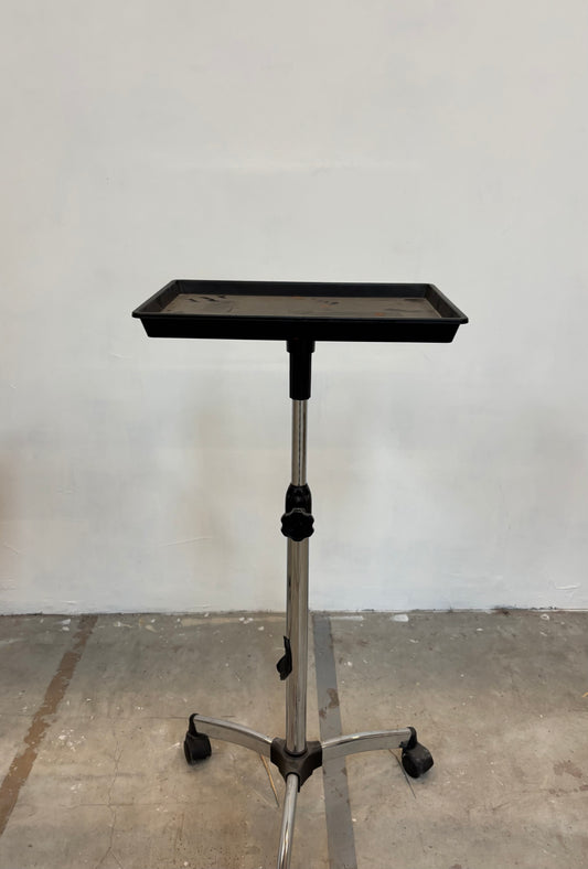 Tablette sur roulettes