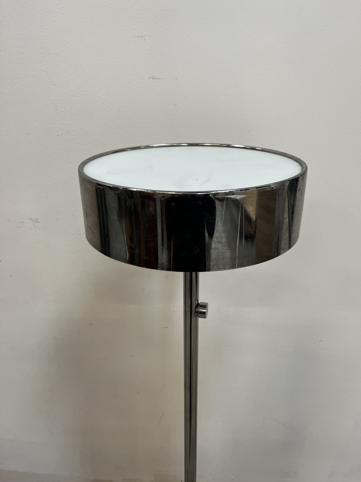 Lampadaire acier chromé
