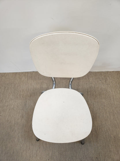 Chaise blanche