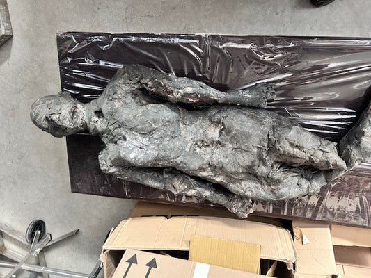 Faux Cadavre carbonisé