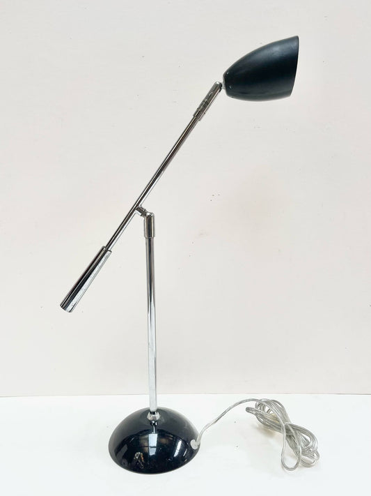 Lampe de bureau noire et argentée