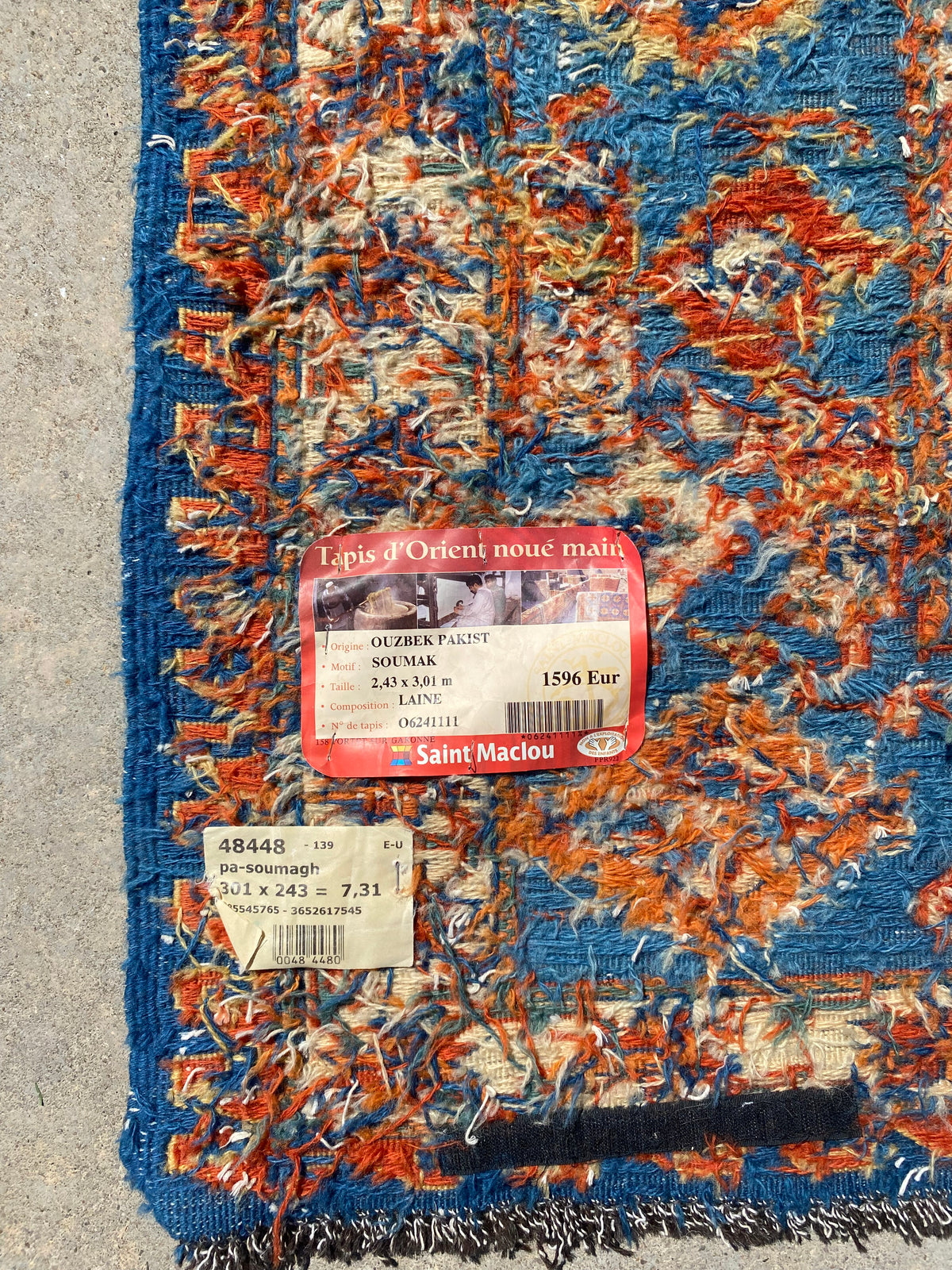 Tapis d'Orient noué 243*301