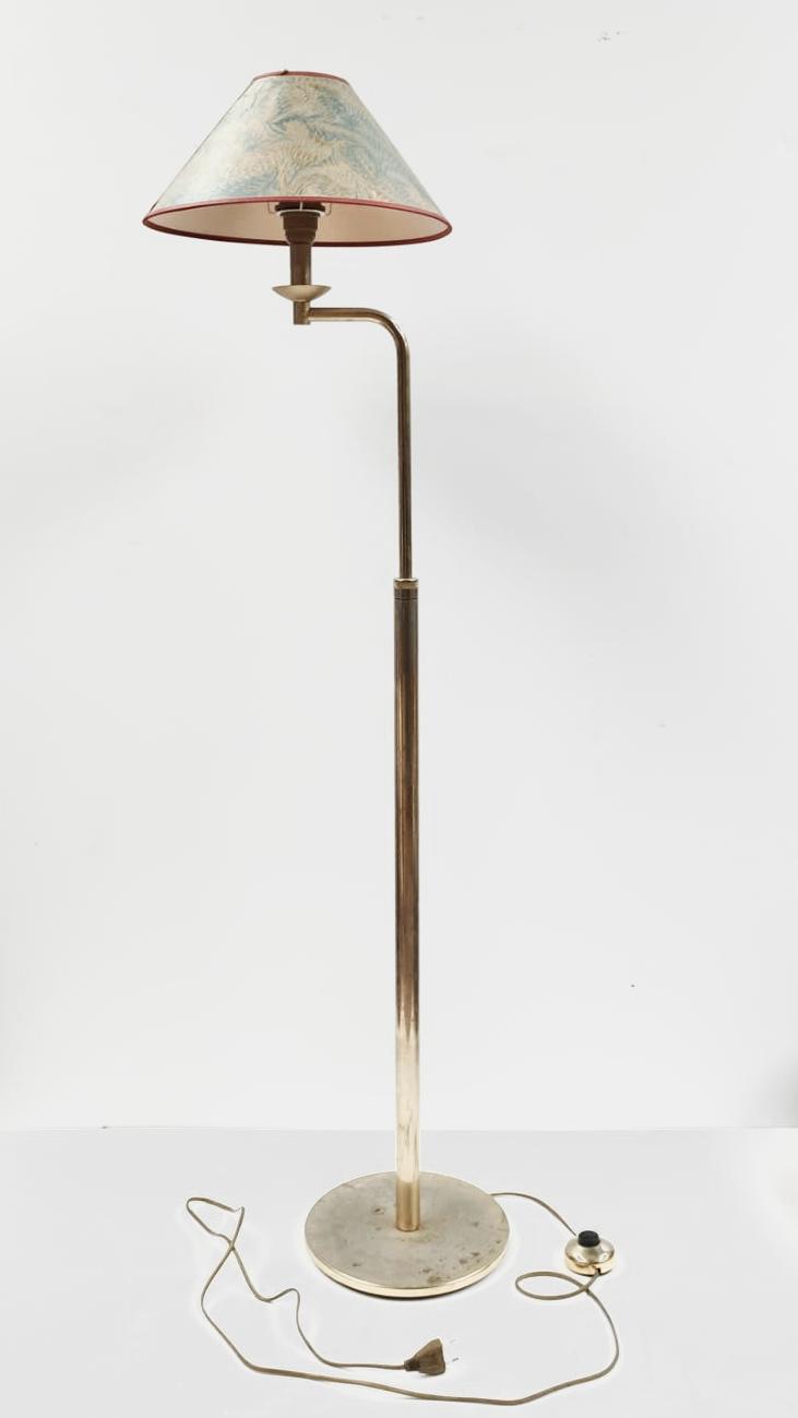 Lampadaire ancien fleur