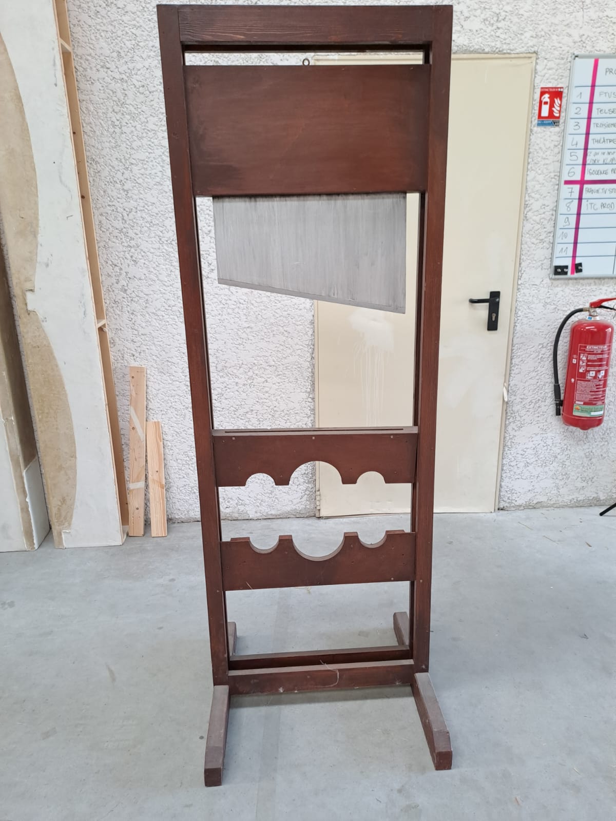 Fausse guillotine