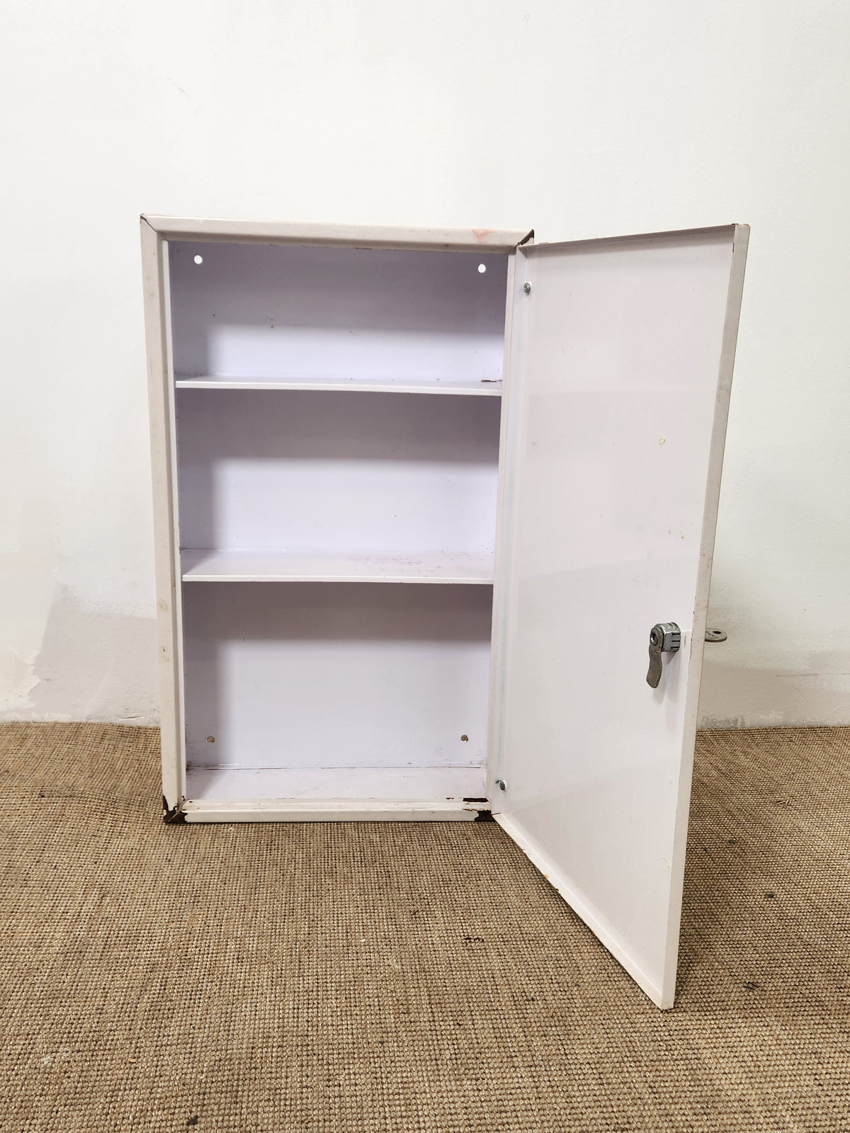 Petite armoire médical
