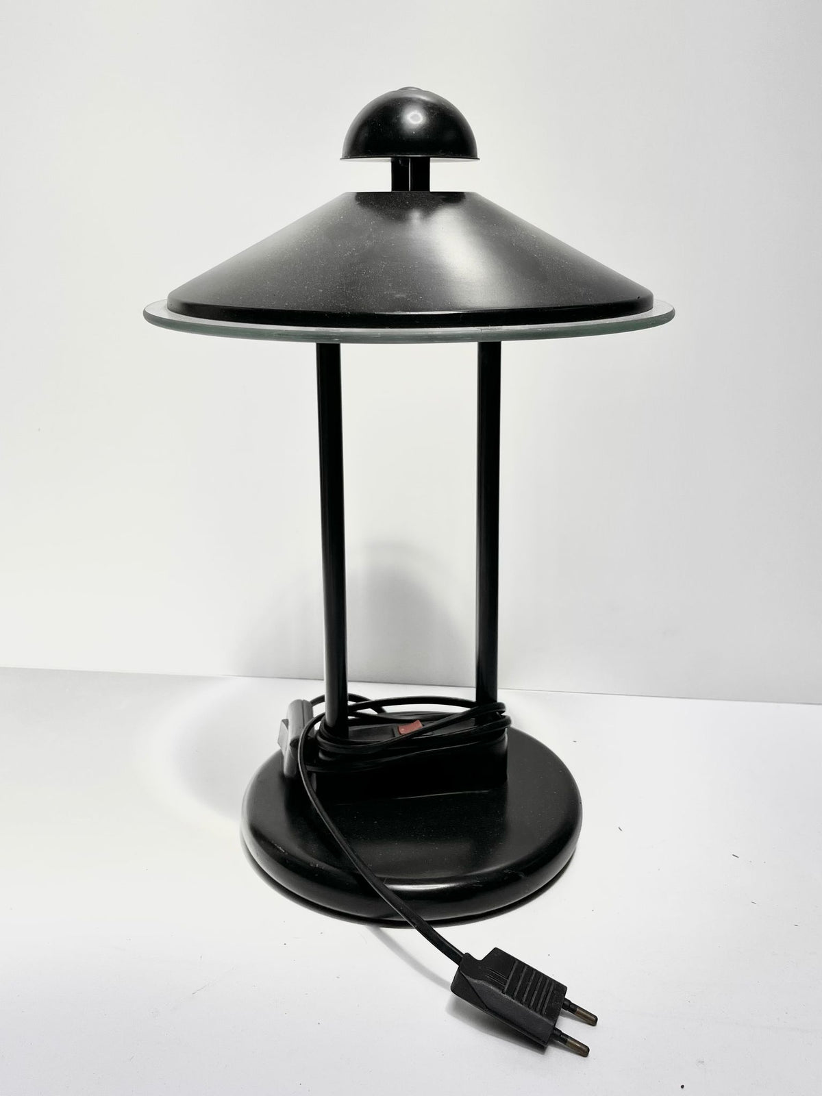 Lampe métallique noire