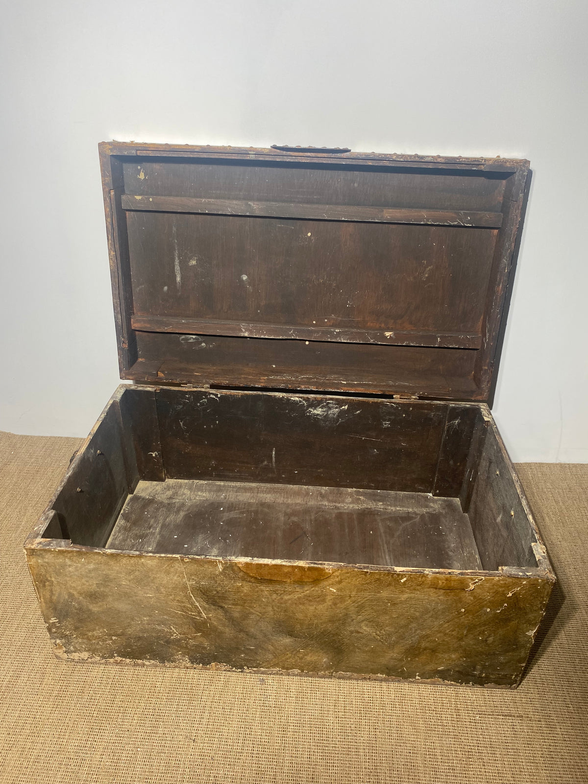 Coffre en bois