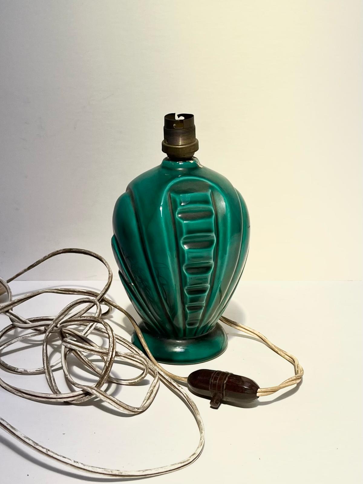 Pied de lampe rond vert