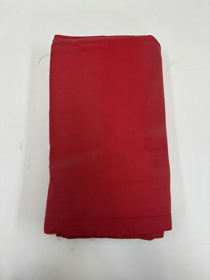 Longs tissus rouge